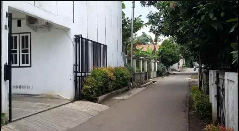 dijual rumah jl jelupang raya
