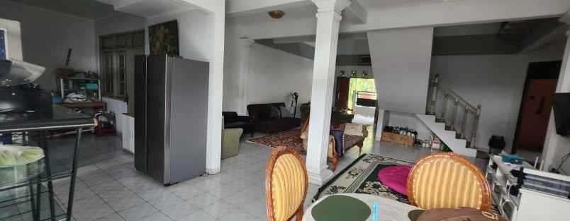 dijual rumah jl kerinci blok j no 335