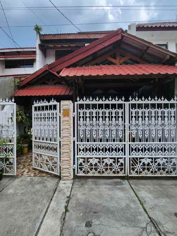 Edisi Bu Rumah 2 Lantai Semi Furnished Di Komplek Pondok Bambu Jakarta