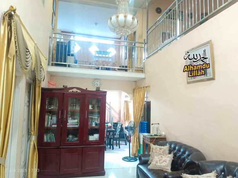 dijual rumah jl merpati indah