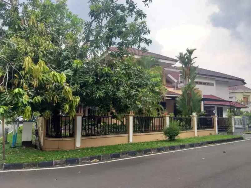 dijual rumah jl pemuda rawamangun pulo