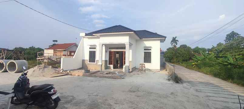 dijual rumah jl purwodadi