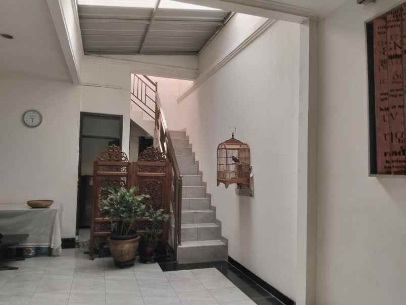 dijual rumah jl rajamantri tengah no 14