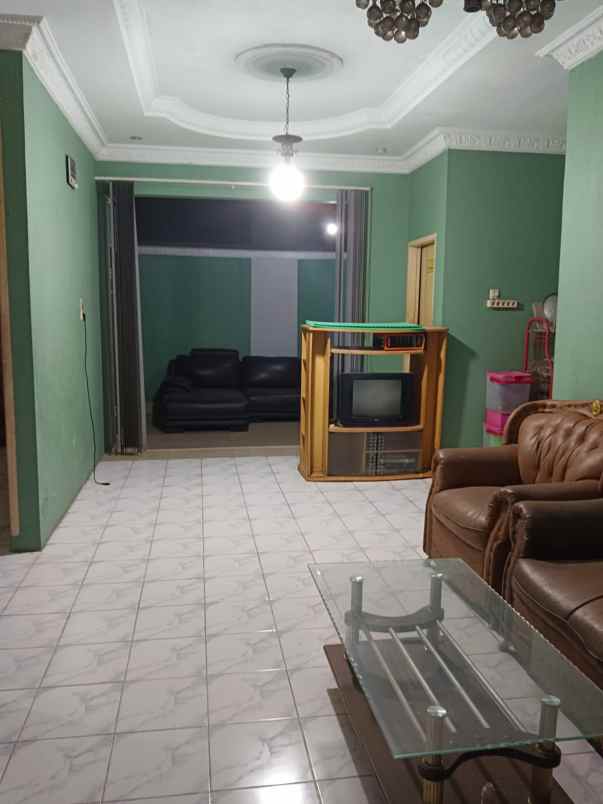 dijual rumah jl srikandi