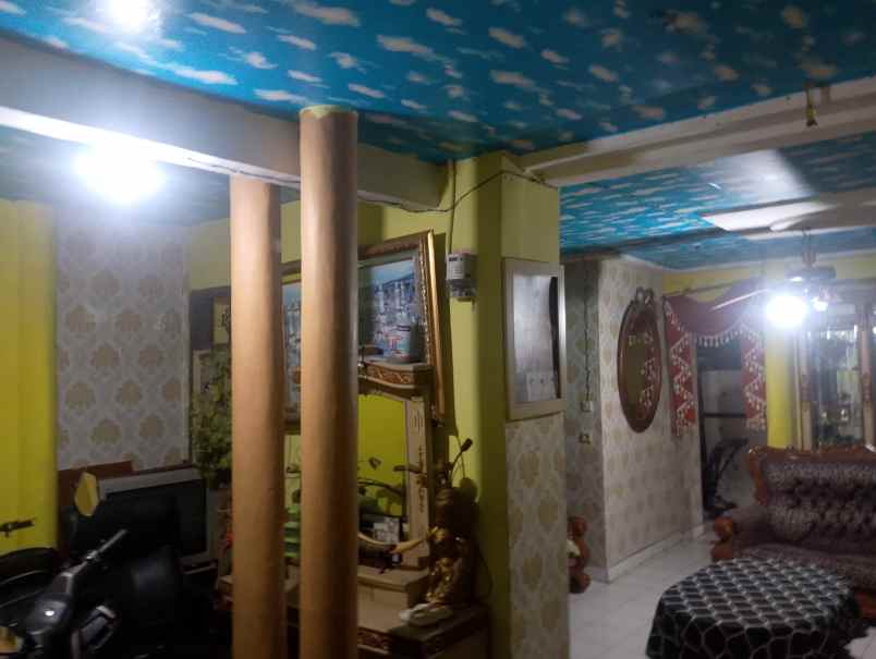 dijual rumah jl trubus no 186