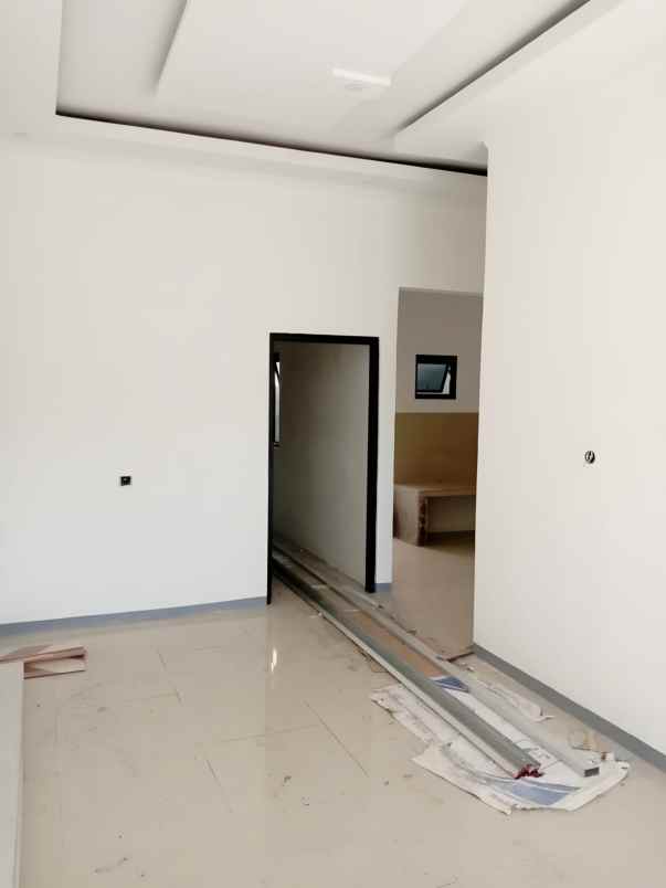 dijual rumah jln cikoneng bojongsoang