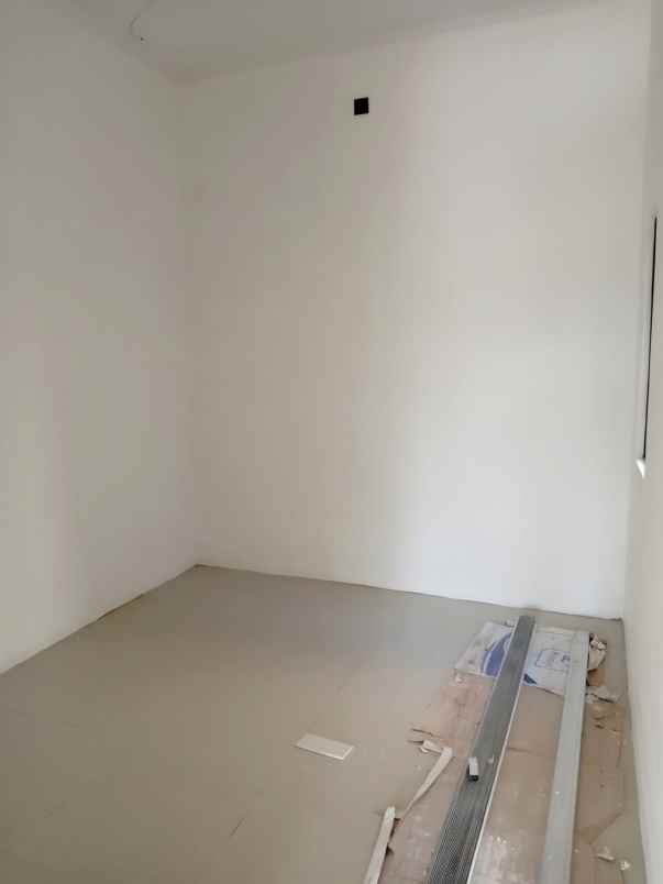 dijual rumah jln cikoneng bojongsoang