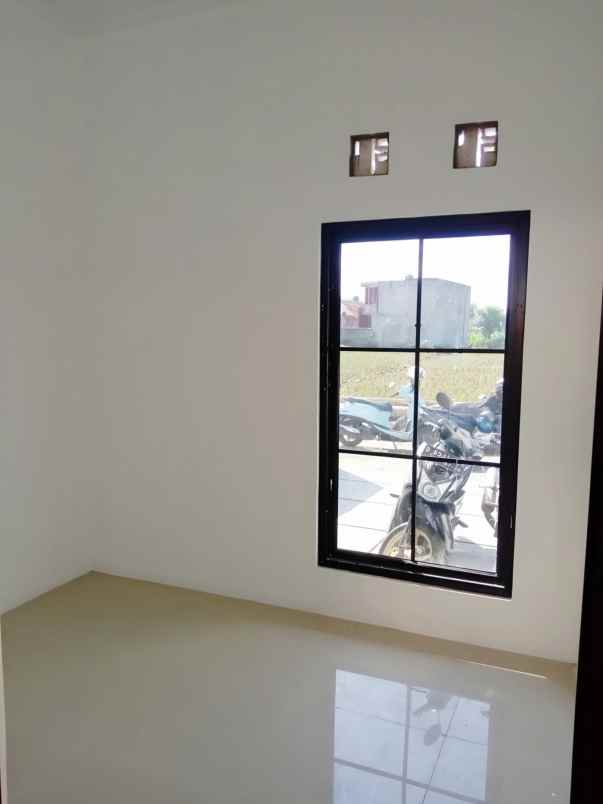 dijual rumah jln cikoneng bojongsoang