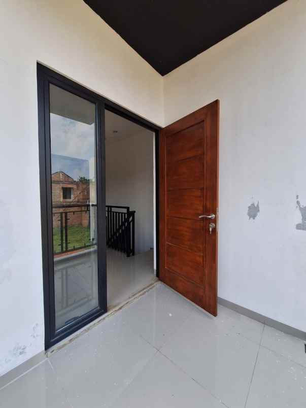 dijual rumah jln sawah baru serpong