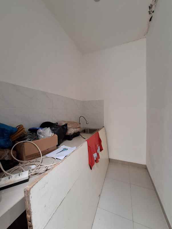 dijual rumah jln sawah baru serpong