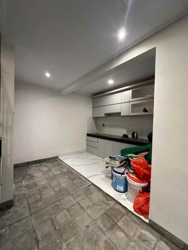 dijual rumah kahfi 1 jagakarsa jakarta