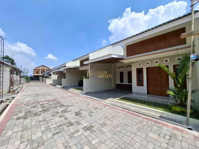 dijual rumah kalasan