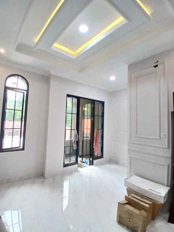 dijual rumah kali mulya