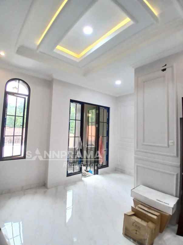 dijual rumah kalimulya