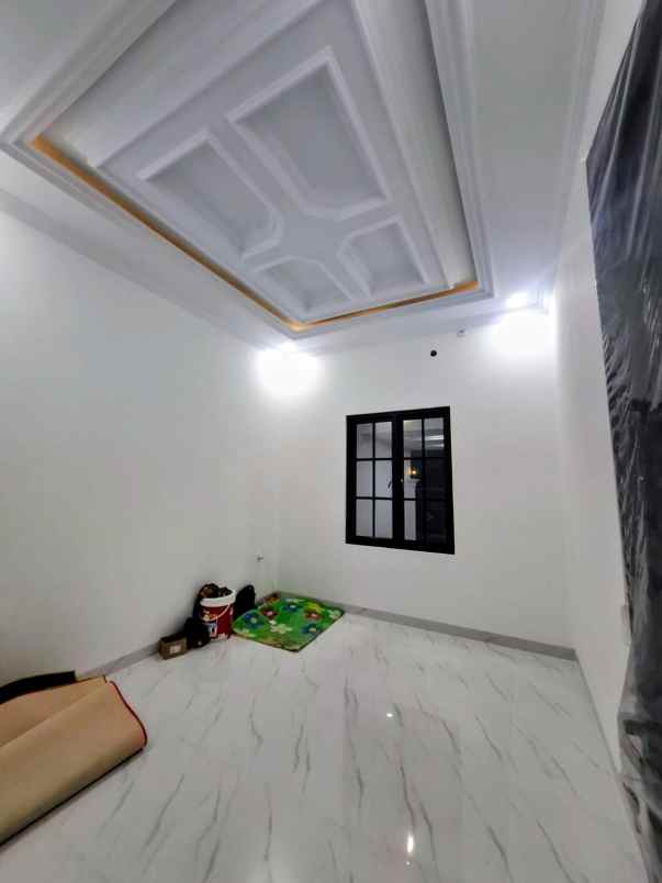 dijual rumah kalisari