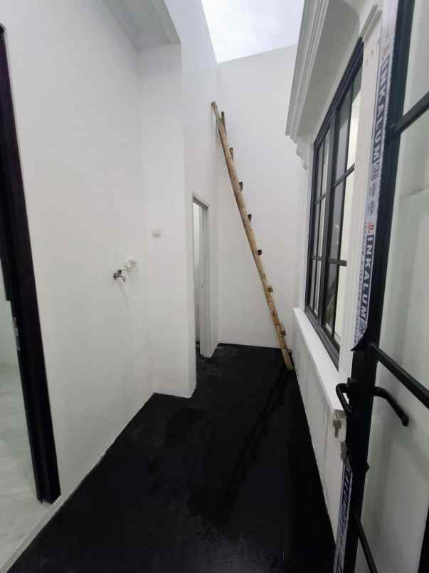 dijual rumah kalisari jakarta timur