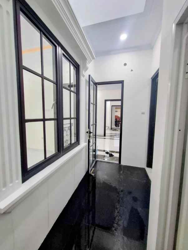 dijual rumah kalisari jakarta timur