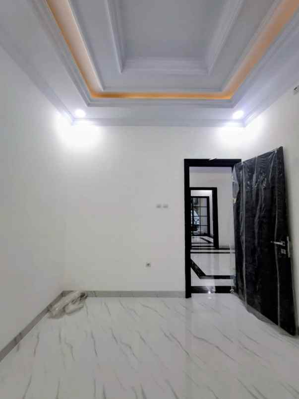 dijual rumah kalisari jakarta timur