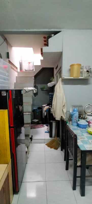 dijual rumah kamayangan residence antapani