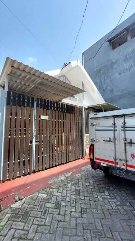 dijual rumah karang asem