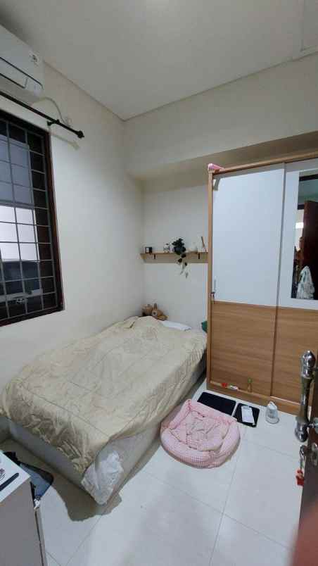 dijual rumah karang asem