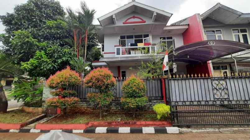 dijual rumah karangtengah