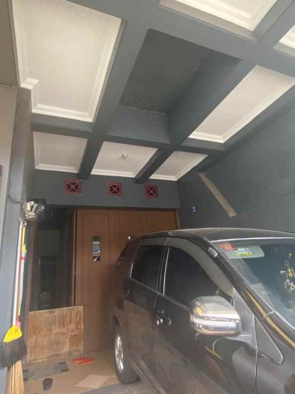 dijual rumah kebonsari elveka