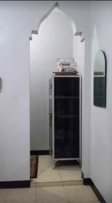 dijual rumah kebraon utama