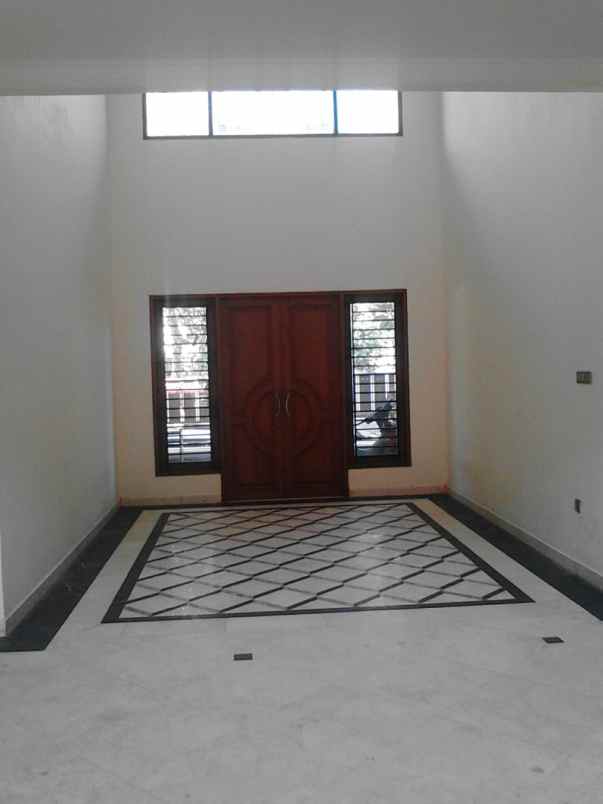 dijual rumah kemang timur