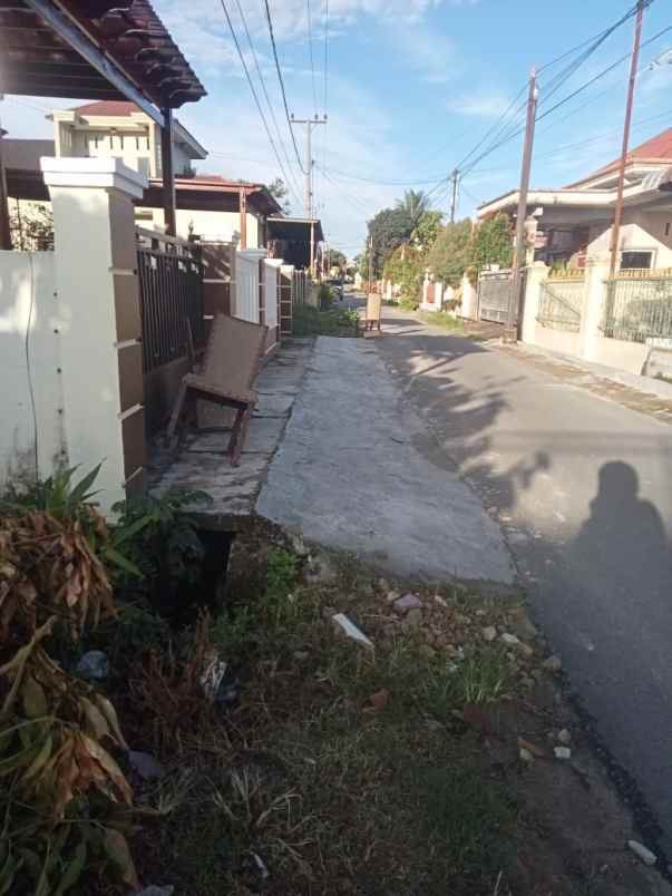 dijual rumah kembar harga 1 m untuk 2 rumah