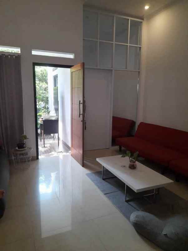 dijual rumah kemuning