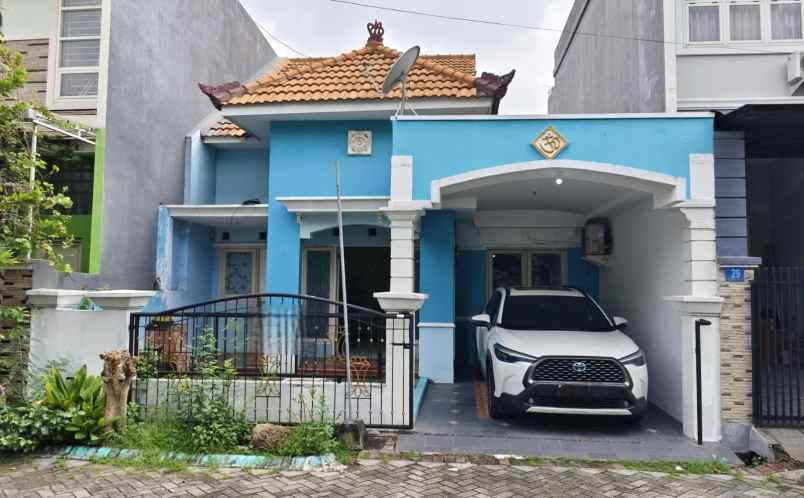 dijual rumah ketintang madya