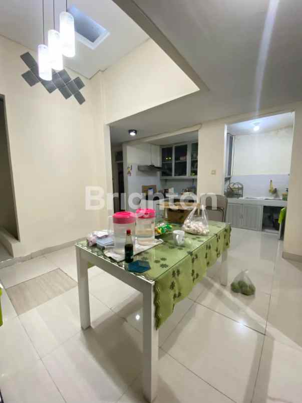 dijual rumah klampis