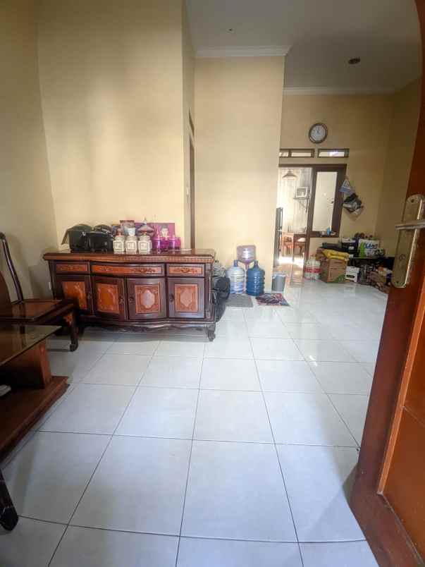 dijual rumah komplek ciganitri permai