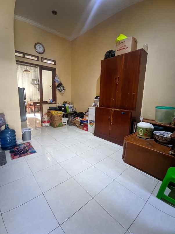 dijual rumah komplek ciganitri permai