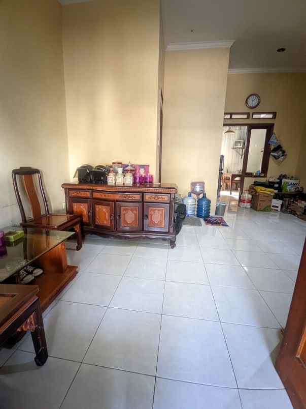 dijual rumah komplek ciganitri permai