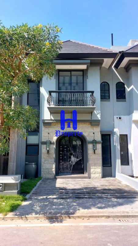 dijual rumah komplek citraland gama