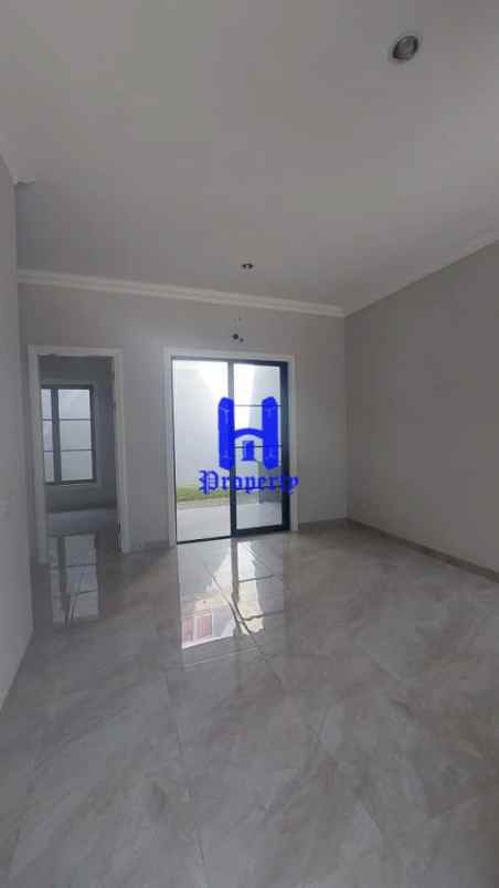 dijual rumah komplek citraland gama