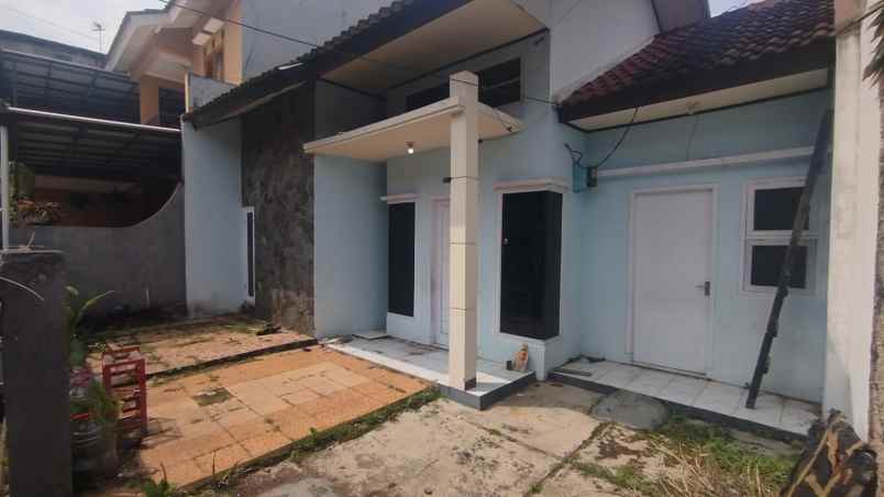 dijual rumah komplek girimekar permai