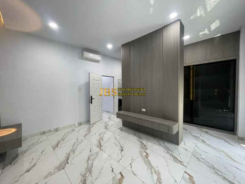 dijual rumah komplek icon estate jalan