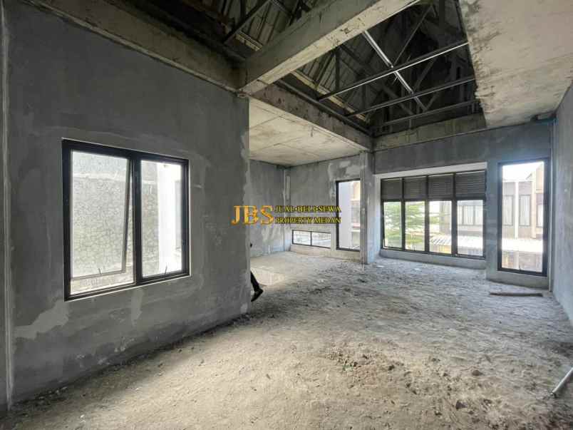 dijual rumah komplek mayfair residence