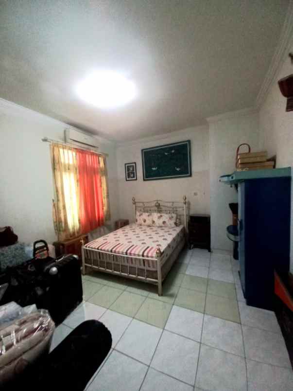 dijual rumah komplek pondok kelapa indah