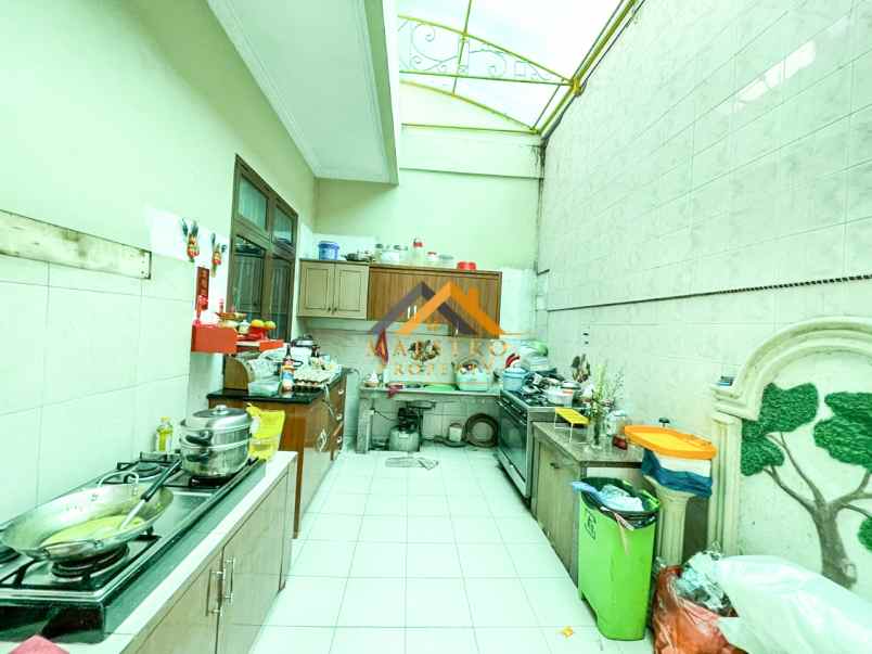 dijual rumah komplek villa makmur indah