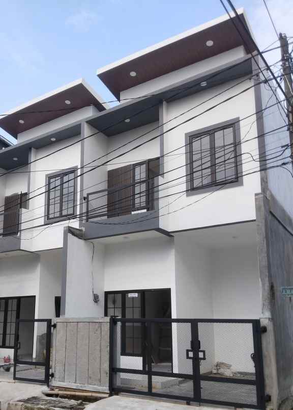dijual rumah kota harapan indah bekasi