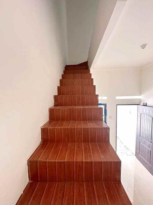 dijual rumah kp tengah kramatjati