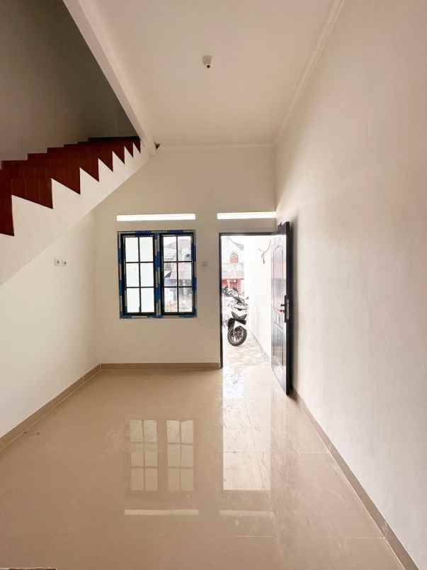 dijual rumah kp tengah kramatjati