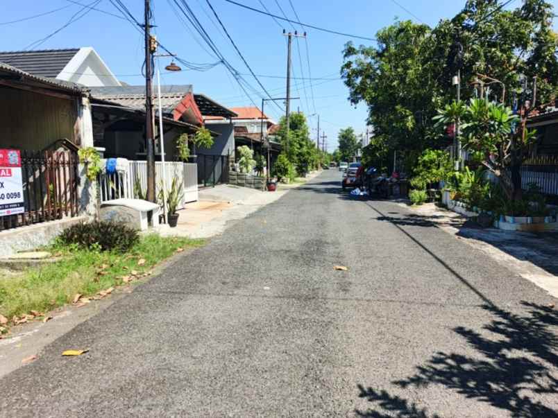 dijual rumah kutisari indah selatan