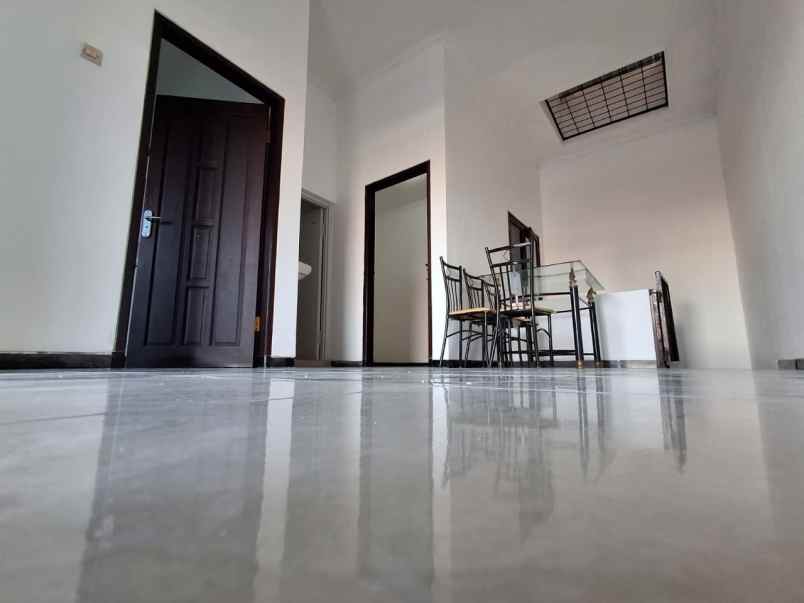 dijual rumah lebak