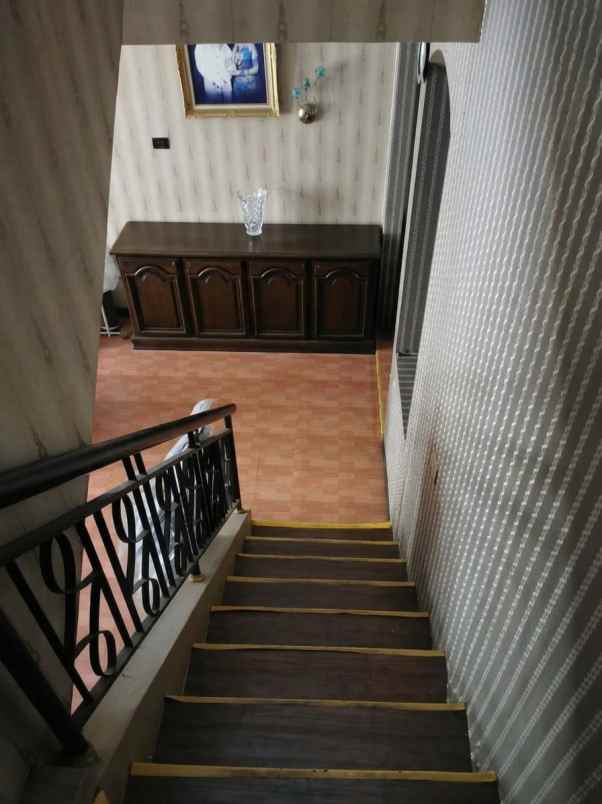 dijual rumah legenda wisata cibubur