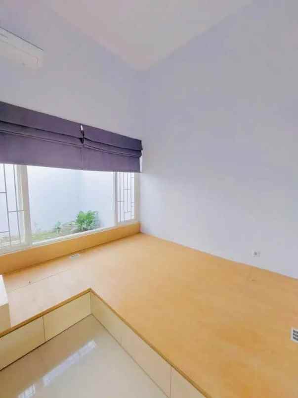 dijual rumah lokasi perumahan saxofone kota malang
